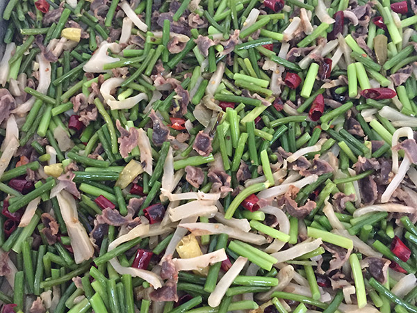 蒜心炒肉