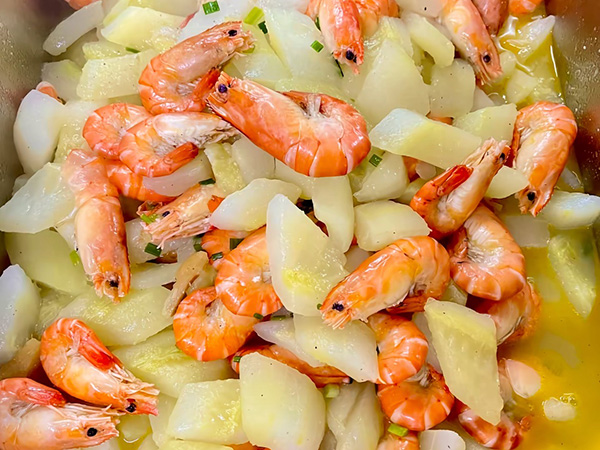 老黄瓜烩罗氏虾