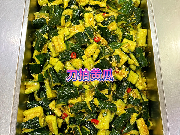 刀拍黄瓜